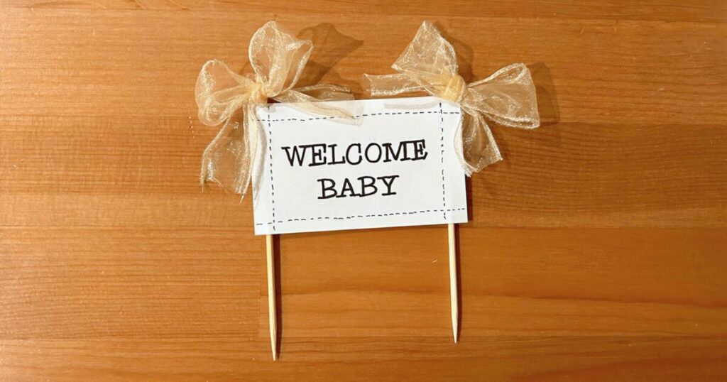 リボン付きジェンダーリビールトッパーの作り方_工程3