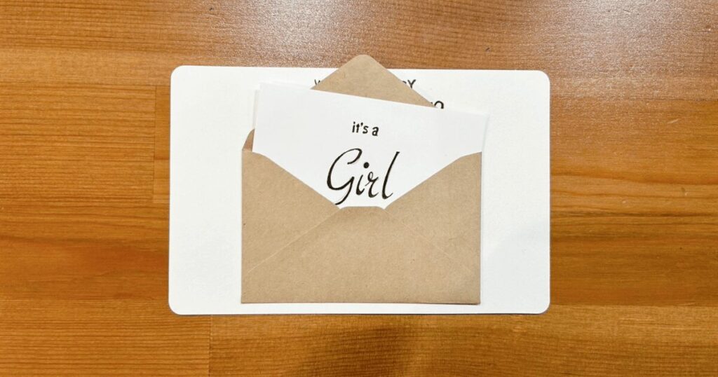 封筒付きジェンダーリビールカードの作り方